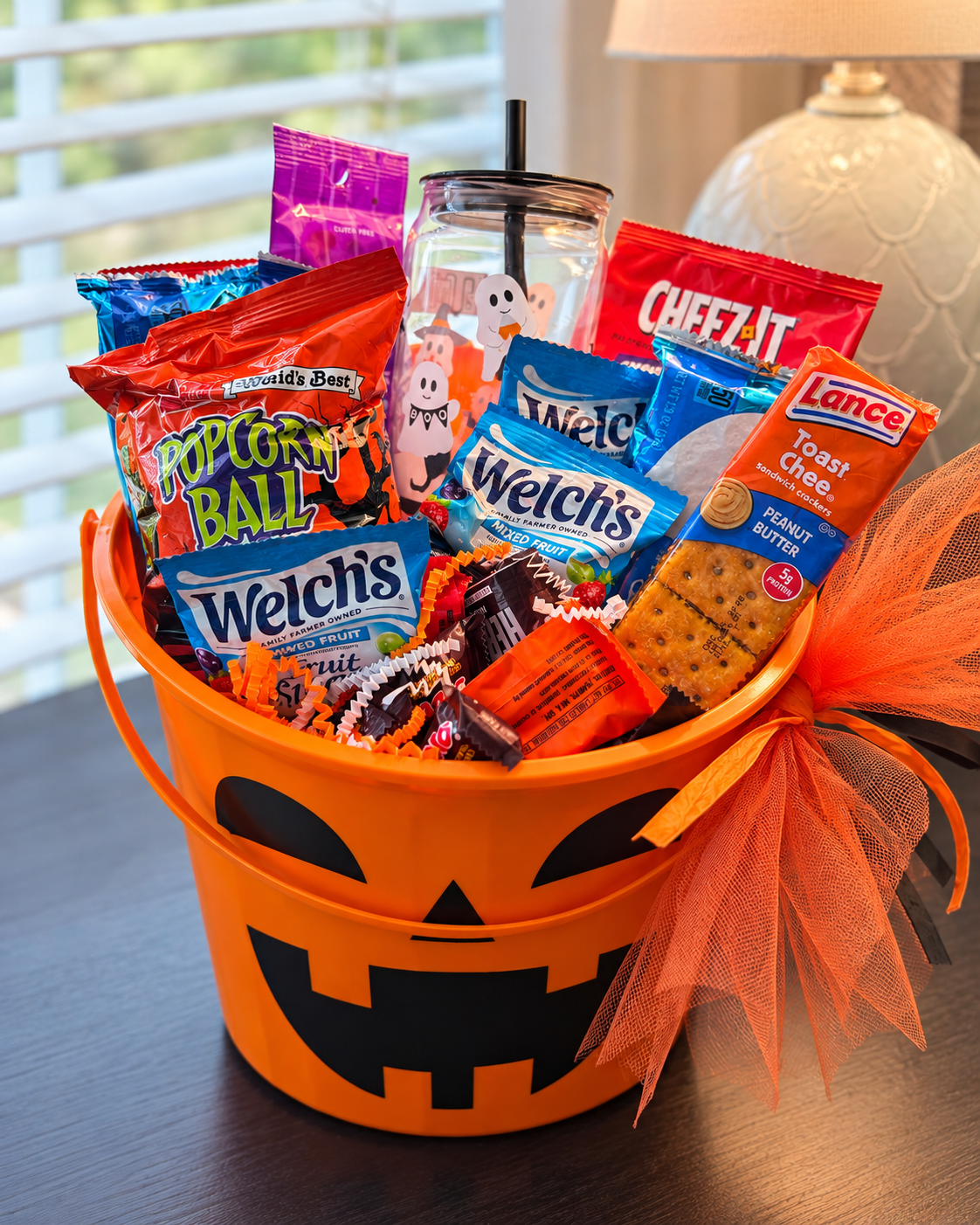 Boo Basket – Sweet Treats & Cozy Sips Delivered