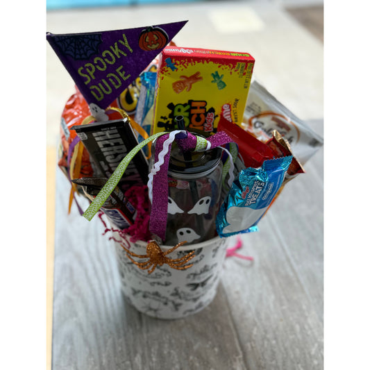Boo Basket – Sweet Treats & Cozy Sips Delivered